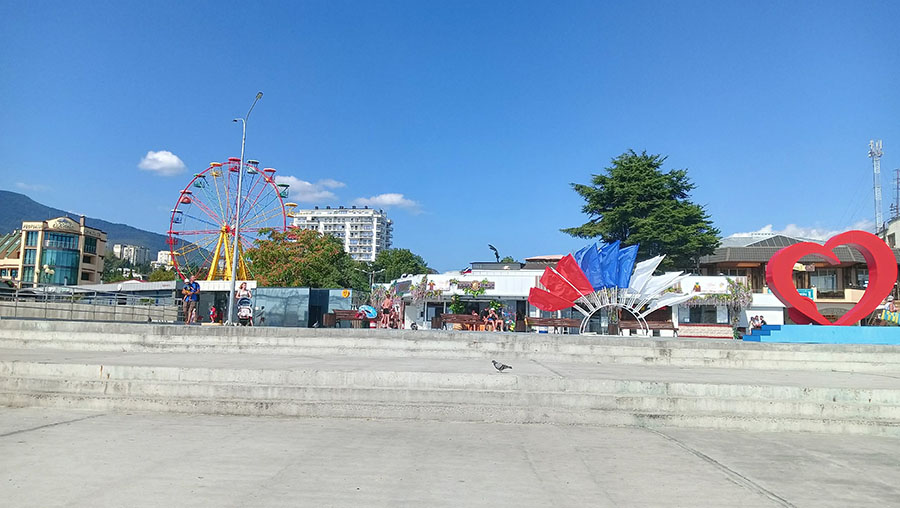 Набережная в городе Алушта