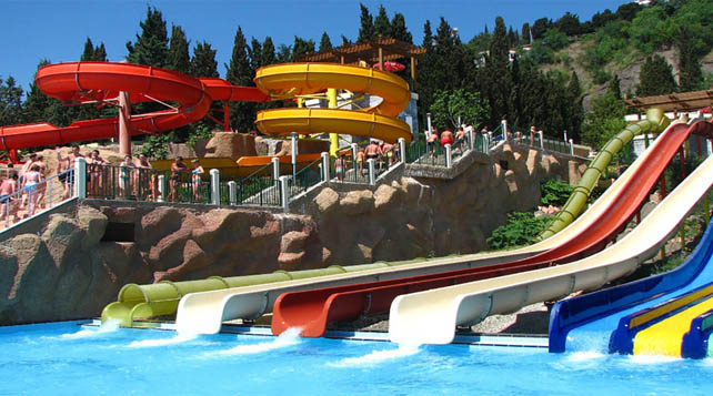 Аквапарк “Миндальная роща” Аквапарк “Миндальная роща” в Алуште