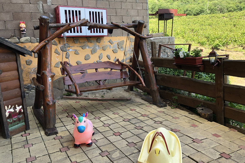 Детская площадка виллы Виола в Алуште